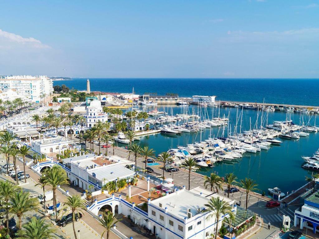 Urbanizacion Puerto Paraiso Εστεπόνα Εξωτερικό φωτογραφία
